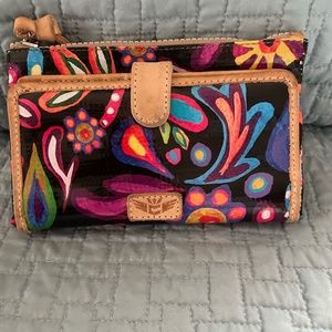 Consuela Wallet